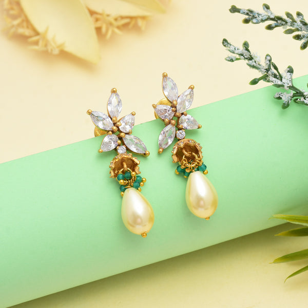 Elegant Gold-Plated 925 Silver Earrings with Pearl Drops